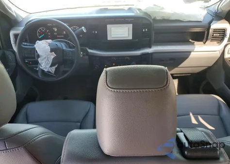 2024 Ford F250 Super Duty z USA, uszkodzony, nr VIN 1FT7W2BAXREF21399